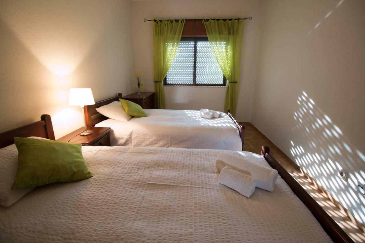 Apartment Perfect Loc 3 Bedroom/2bth *