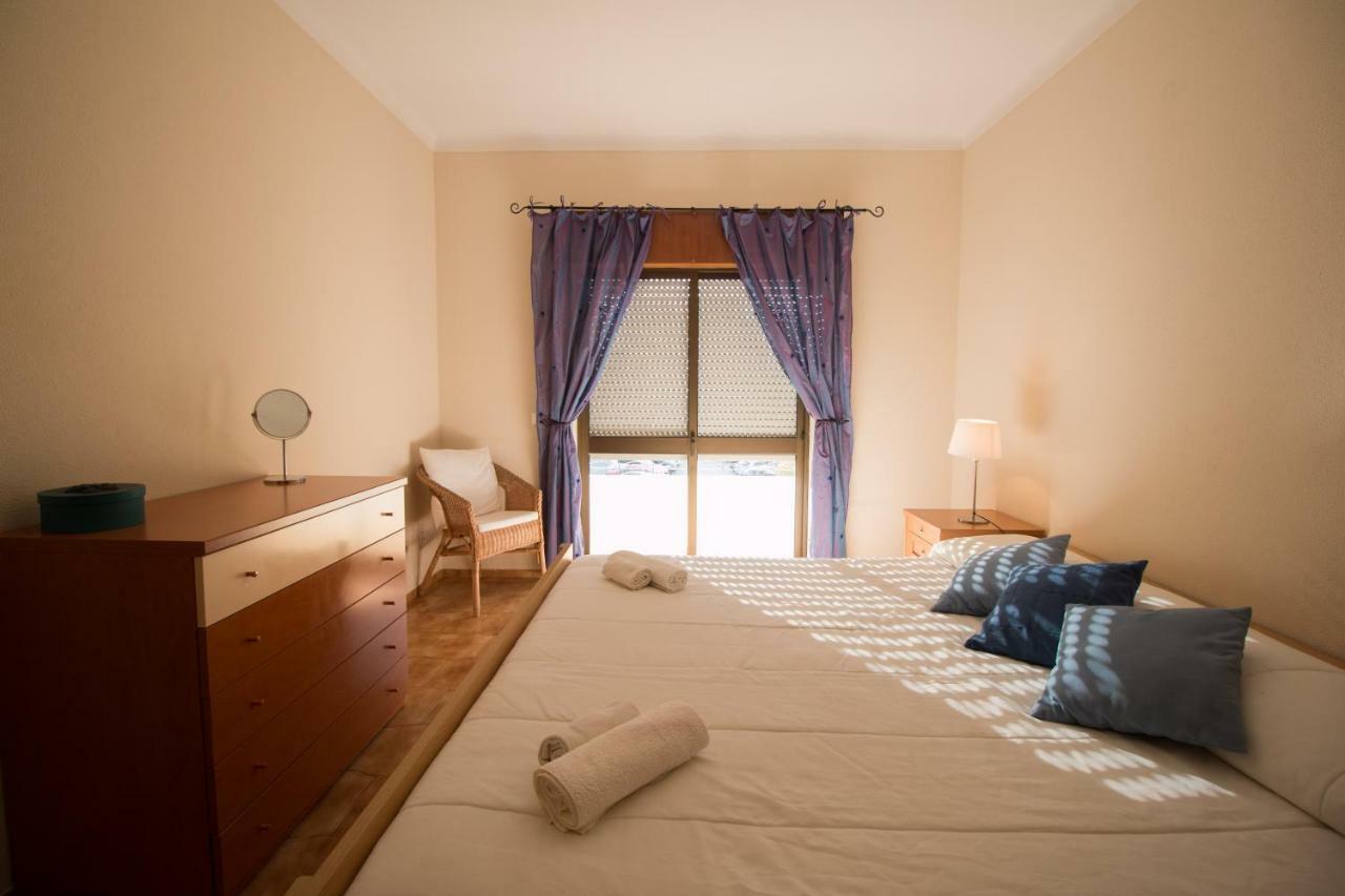 Apartment Perfect Loc 3 Bedroom/2bth *