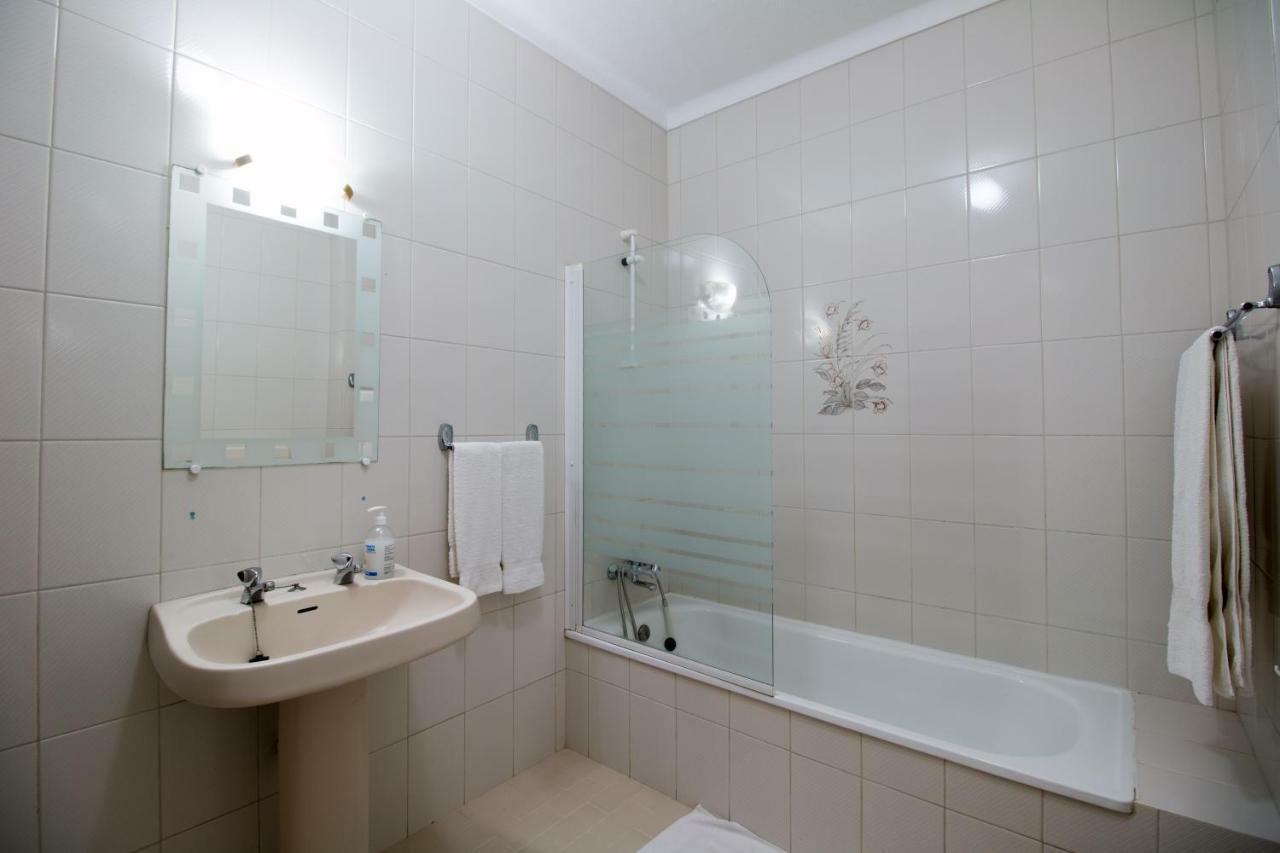 Perfect Loc 3 Bedroom/2bth